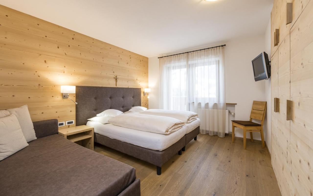 Hotel Runcac Badia  Exteriér fotografie